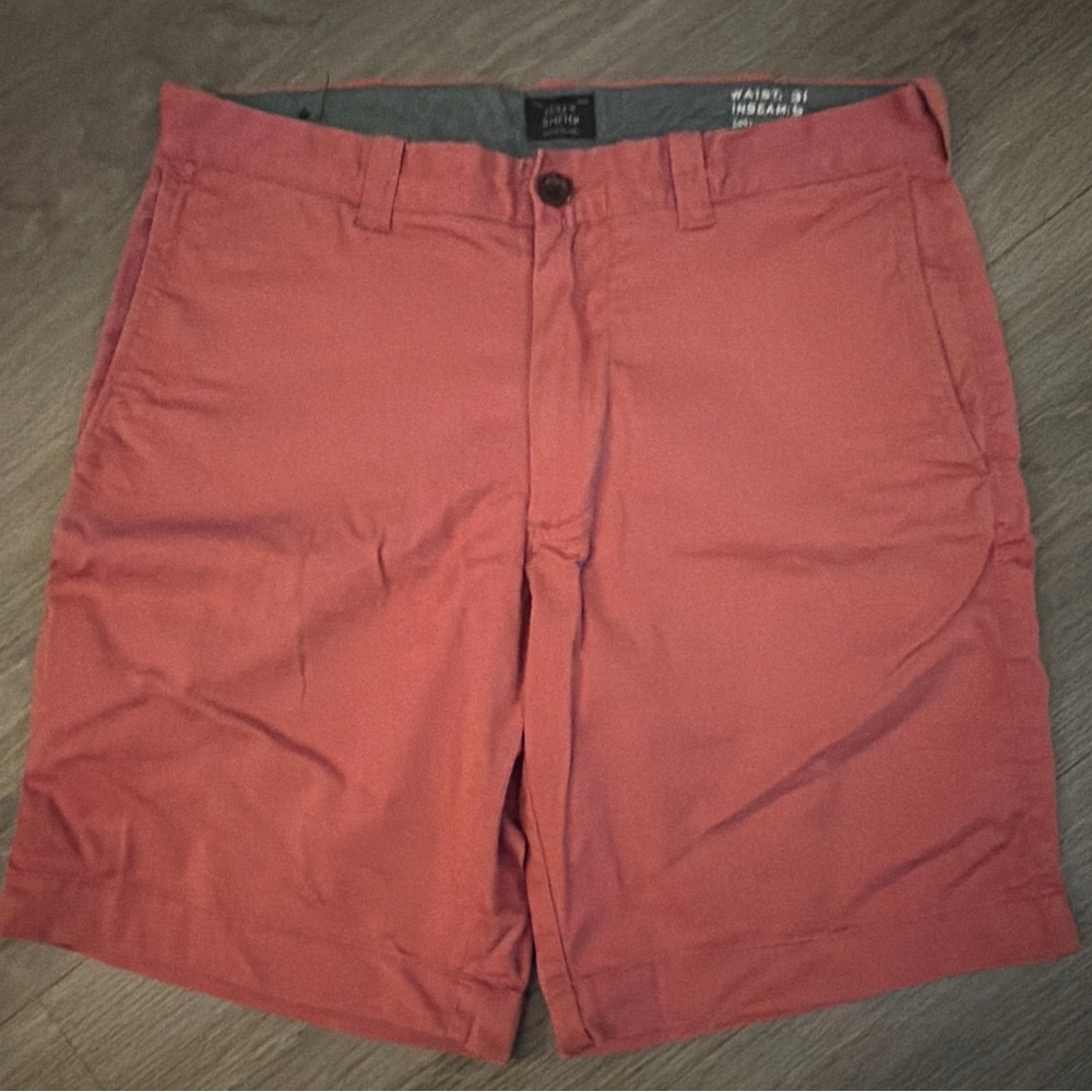 J. Crew Men's Nantucket Red chino shorts size 31
